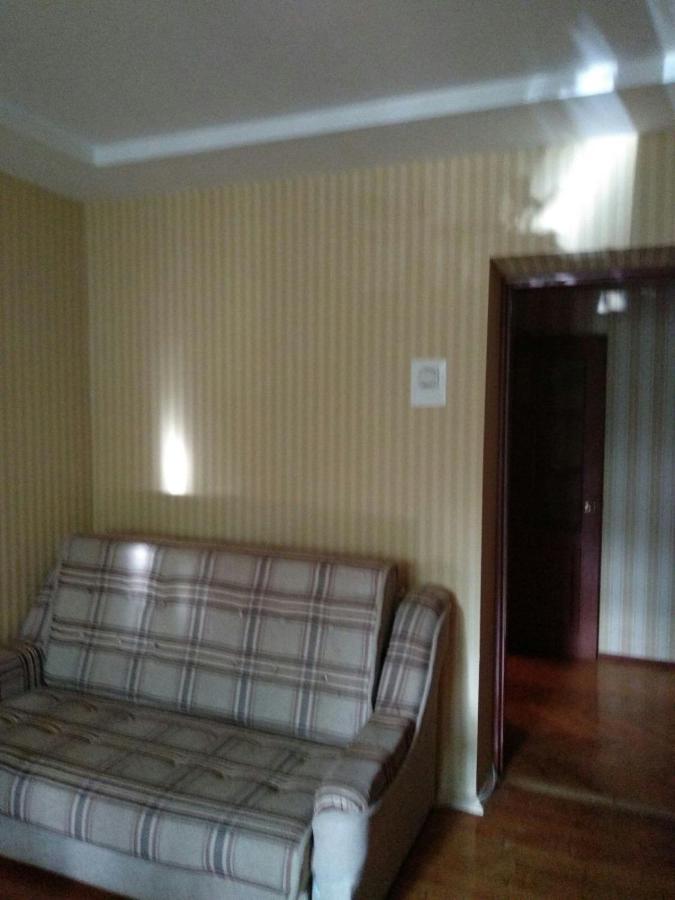 4-X Apartments Center Wi-Fi С 3-Мя Спальнями 95М2 Černihiv Exteriér fotografie