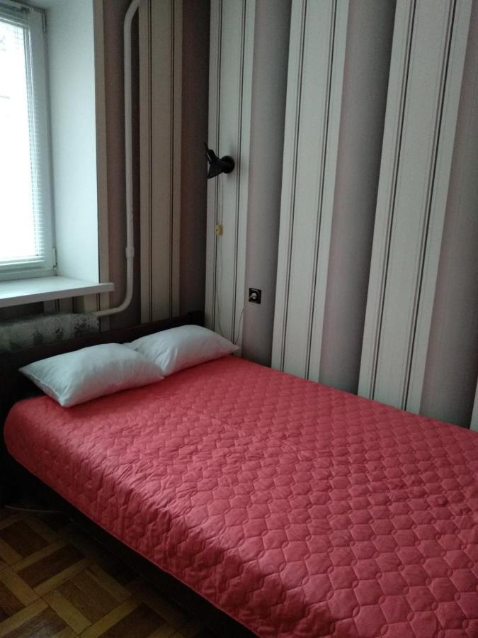 4-X Apartments Center Wi-Fi С 3-Мя Спальнями 95М2 Černihiv Exteriér fotografie